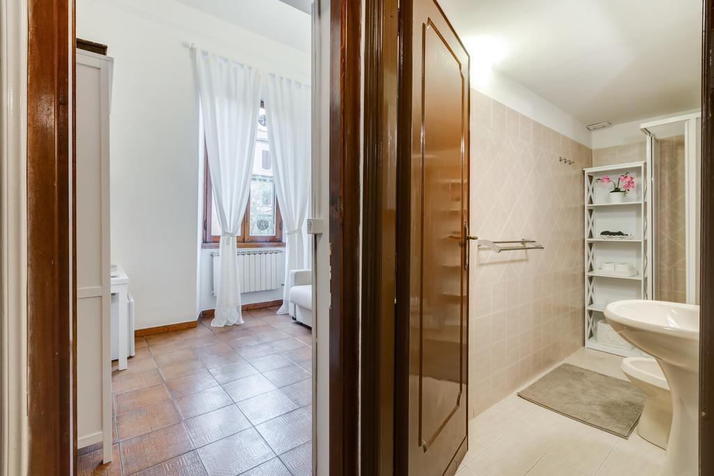 Lulu House Bed and breakfast Roma