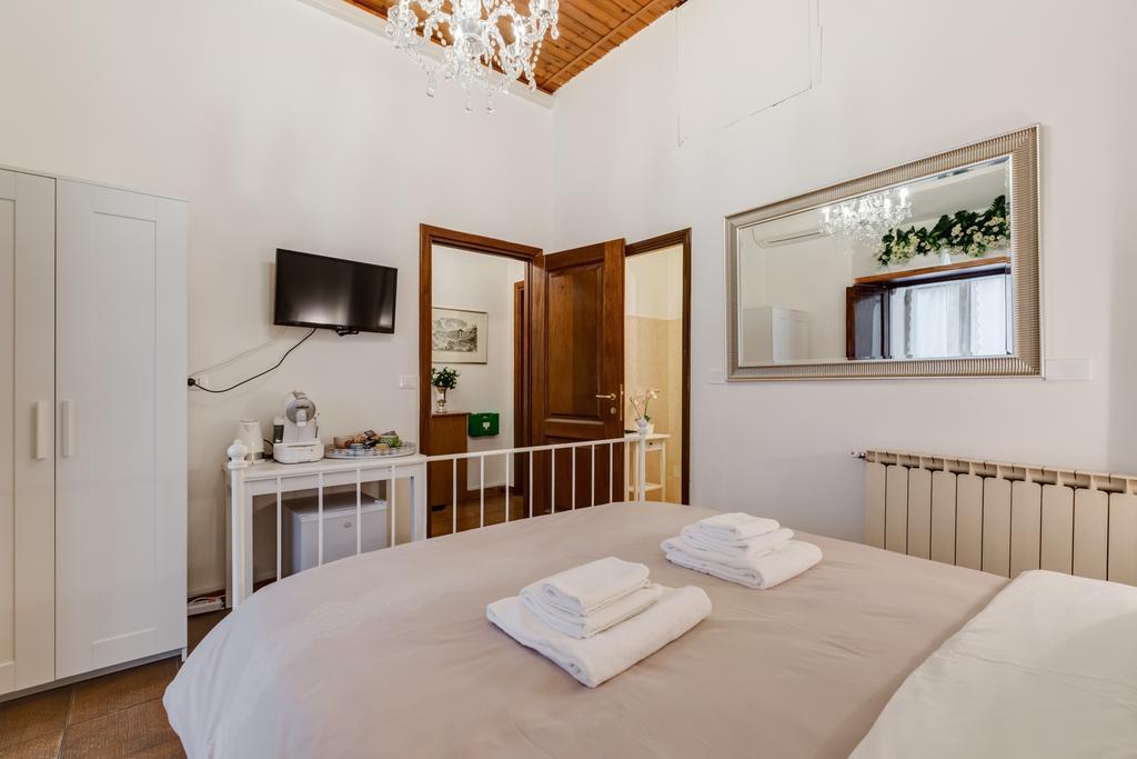 Lulu House Bed and breakfast Roma